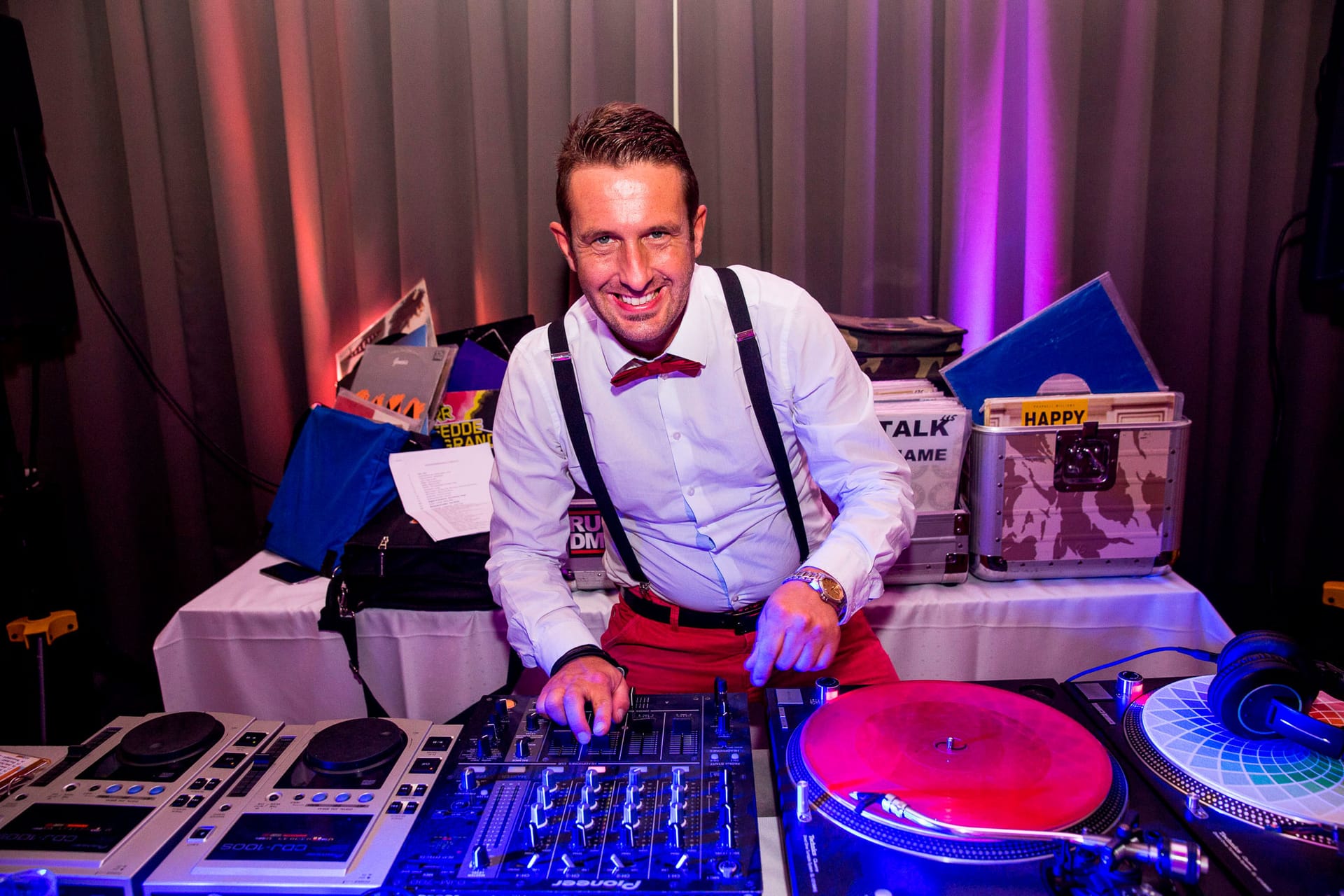 DJ Hochzeits in Ihrer Region: Empfehlungen und Bewertungen