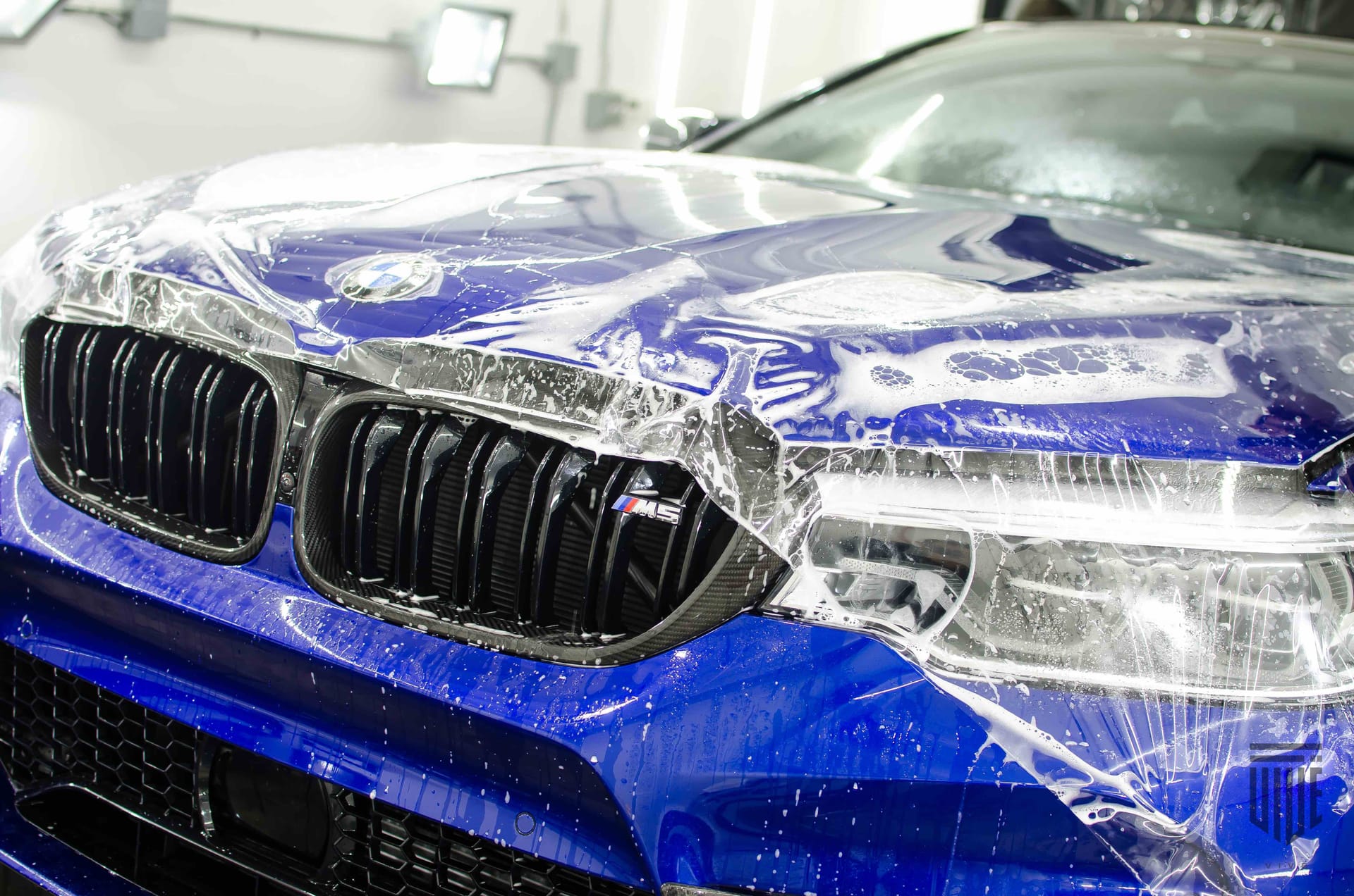 Hagelschaden Reparatur: Wie Wir Ihr Fahrzeug Wieder in Perfekten Zustand Bringen
