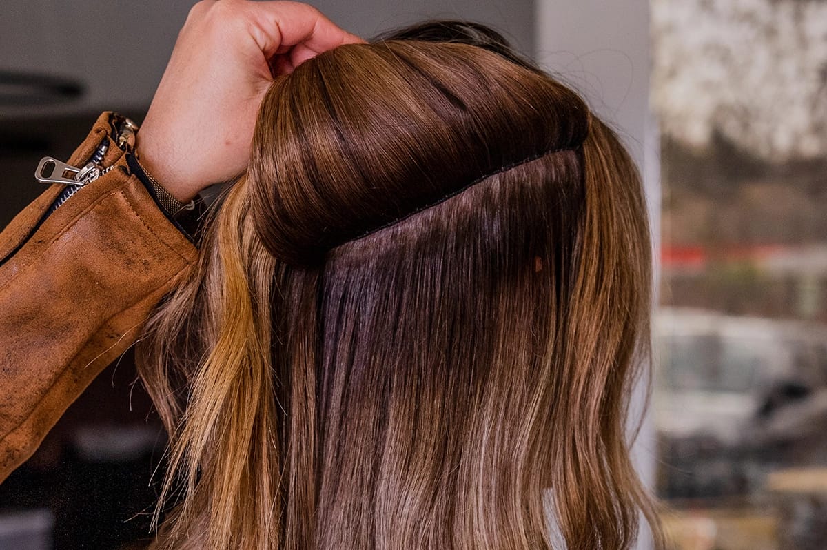 Einfach Fabelhaft: Tape Extensions für mühelose Eleganz