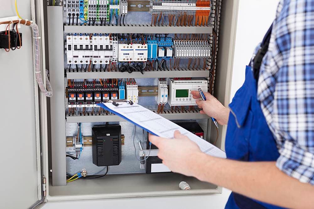 Elektriker Notdienst: Fachkundige Soforthilfe